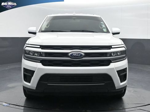 Used 2024 Ford Expedition XLT RWD image 2