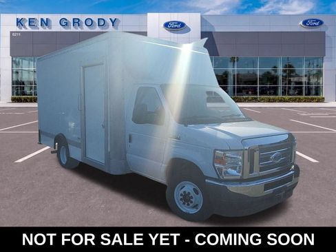 Used 2022 Ford E-350 and Econoline 350 Super Duty w/ Power Windows & Locks Group RWD image 1