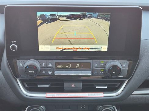 New 2026 Toyota Grand Highlander XLE image 12