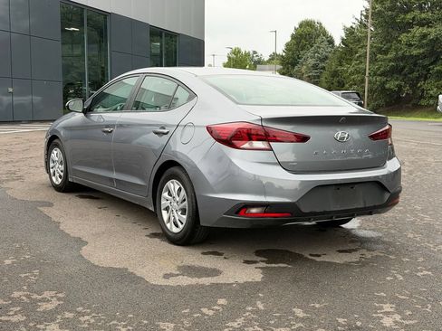 Used 2019 Hyundai Elantra SE FWD image 4
