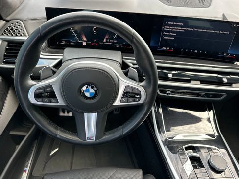 Used 2024 BMW X7 xDrive40i w/ M Sport Package AWD/4WD image 13