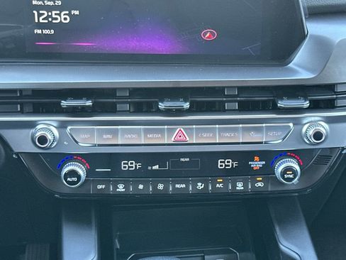 New 2025 Kia Telluride LX image 23