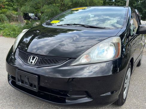 Used 2011 Honda Fit image 9