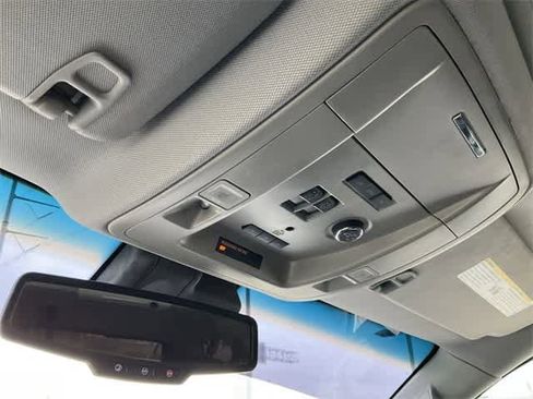 Used 2017 Chevrolet Suburban LT w/ LT Signature Package image 19