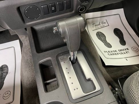 Used 2005 Nissan Xterra SE image 11