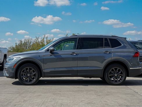 Used 2022 Volkswagen Tiguan SE image 5