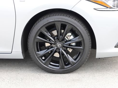 Used 2023 Lexus ES 350 F Sport image 11