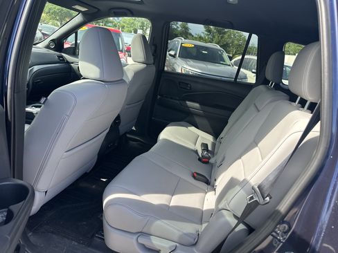 Used 2025 Honda Passport EX-L image 15