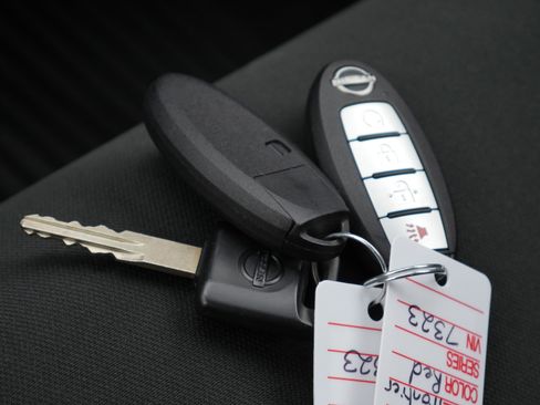 Certified 2024 Nissan Frontier PRO-4X w/ Pro Convenience Package image 38