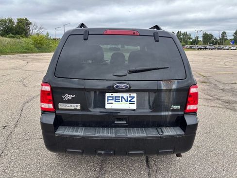 Used 2011 Ford Escape XLT AWD/4WD image 4