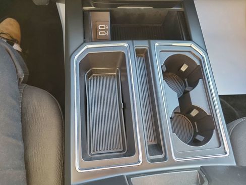 Used 2018 Ford F150 XL w/ Equipment Group 101A Mid image 8