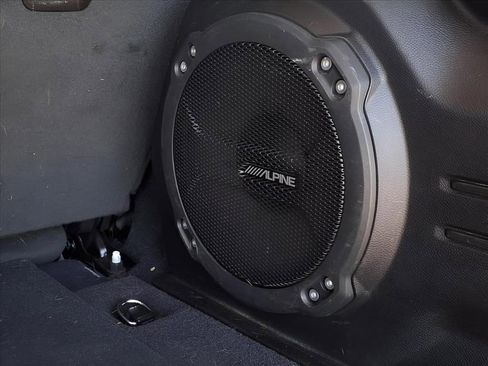 Used 2024 Jeep Wrangler Willys image 15