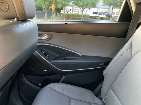 Used 2017 Hyundai Santa Fe Limited w/ Cargo Package AWD/4WD image 17
