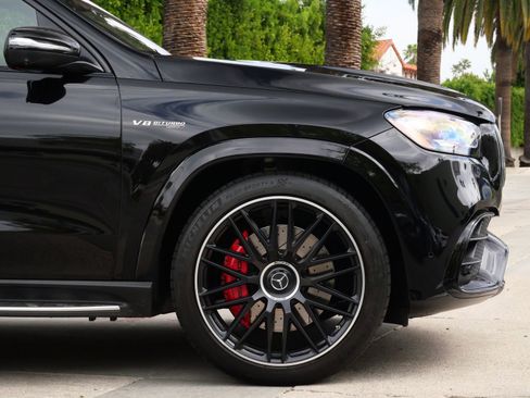 Used 2025 Mercedes-Benz GLS 63 AMG 4MATIC image 7