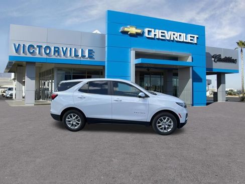 Used 2024 Chevrolet Equinox LT FWD image 4