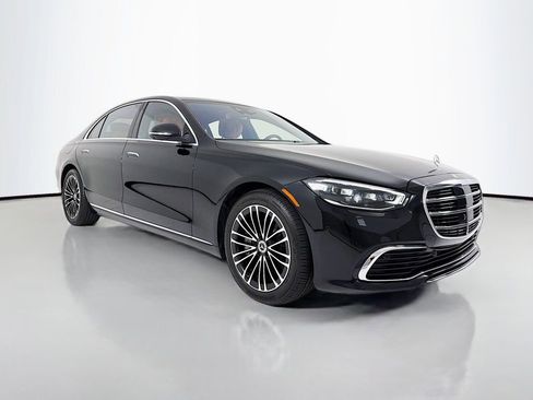 Used 2023 Mercedes-Benz S 580 4MATIC Sedan image 1