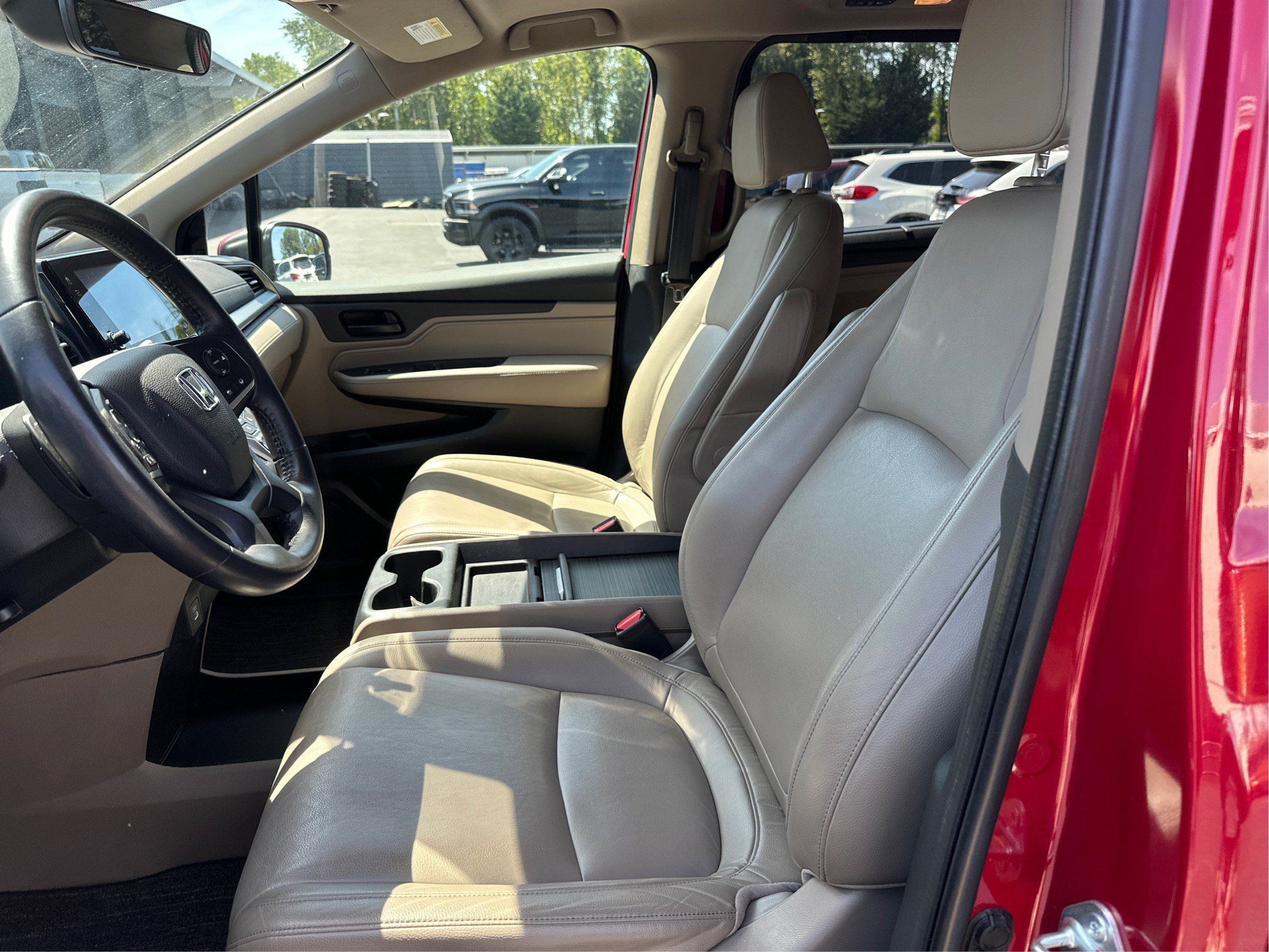 Used 2023 Honda Odyssey EX-L image 9