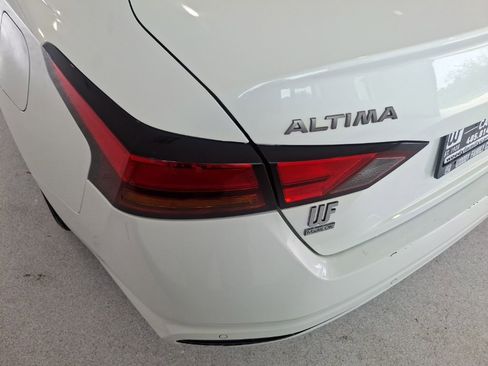 Used 2023 Nissan Altima 2.5 S FWD image 5