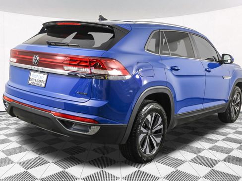 Used 2025 Volkswagen Atlas Cross Sport SE AWD/4WD image 14