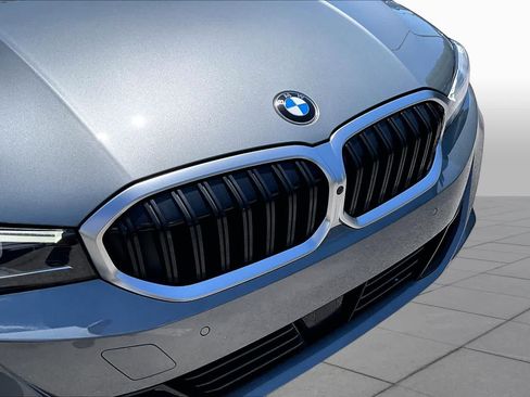 Used 2025 BMW 330i Sedan RWD image 29