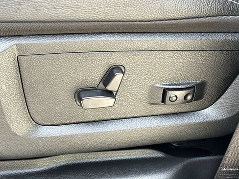 Used 2024 RAM 3500 Limited AWD/4WD image 40