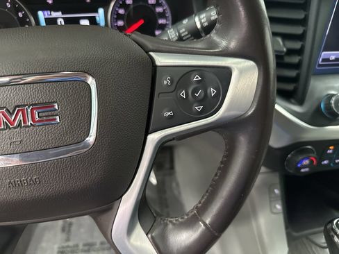 Used 2018 GMC Acadia SLT AWD/4WD image 16