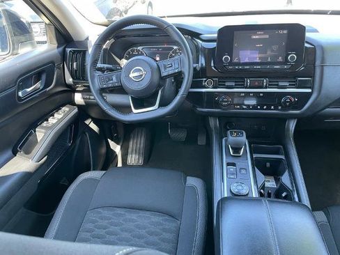 Certified 2023 Nissan Pathfinder SV AWD/4WD image 8