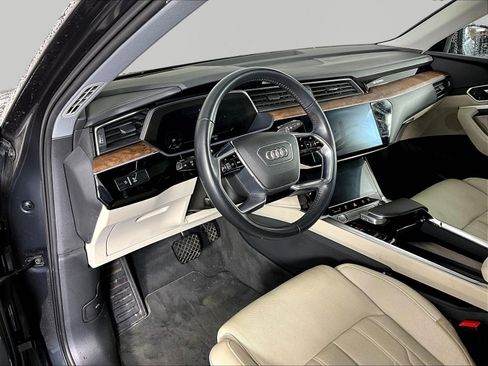 Used 2019 Audi e-tron Prestige AWD/4WD image 14