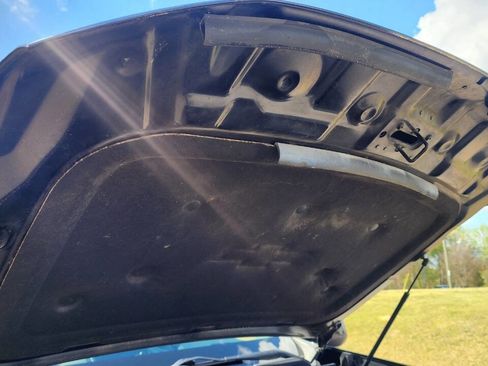 Used 2022 Chevrolet Colorado LT w/ Fleet Safety Package image 42