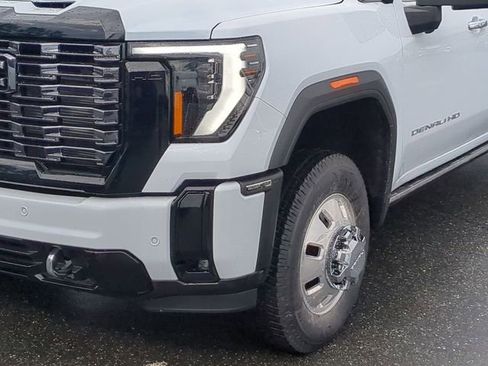 New 2026 GMC Sierra 3500 Denali Ultimate image 11