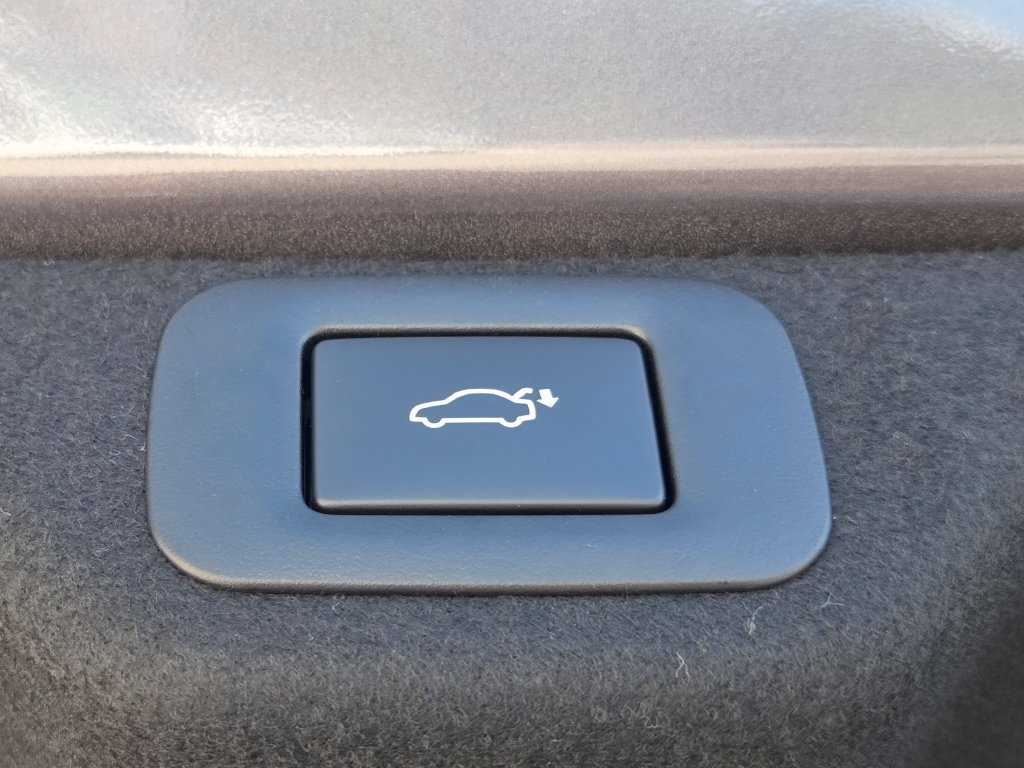 New 2026 Lexus ES 350h w/ Cold Area Package FWD image 33