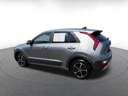 Used 2026 Kia Niro LX FWD image 10