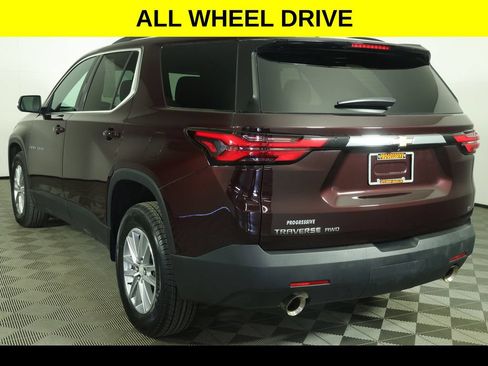 Used 2023 Chevrolet Traverse LT AWD/4WD image 4