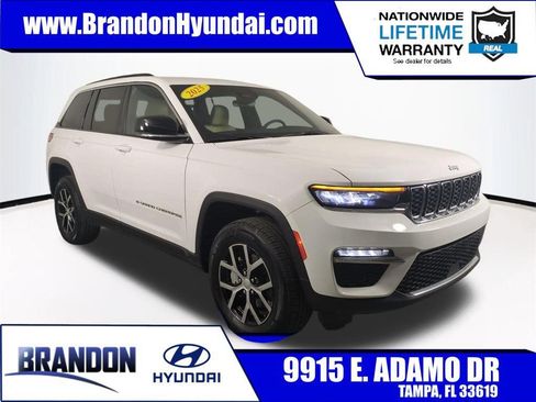 Used 2025 Jeep Grand Cherokee Limited AWD/4WD image 1