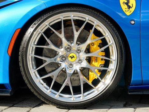 Used 2021 Ferrari F8 Tributo RWD image 14