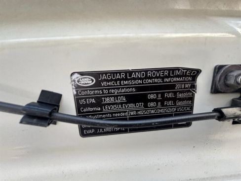 Used 2018 Land Rover Range Rover Sport HSE AWD/4WD image 31