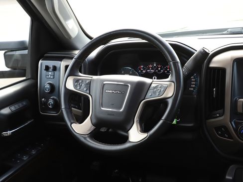 Used 2019 GMC Sierra 2500 Denali AWD/4WD image 15