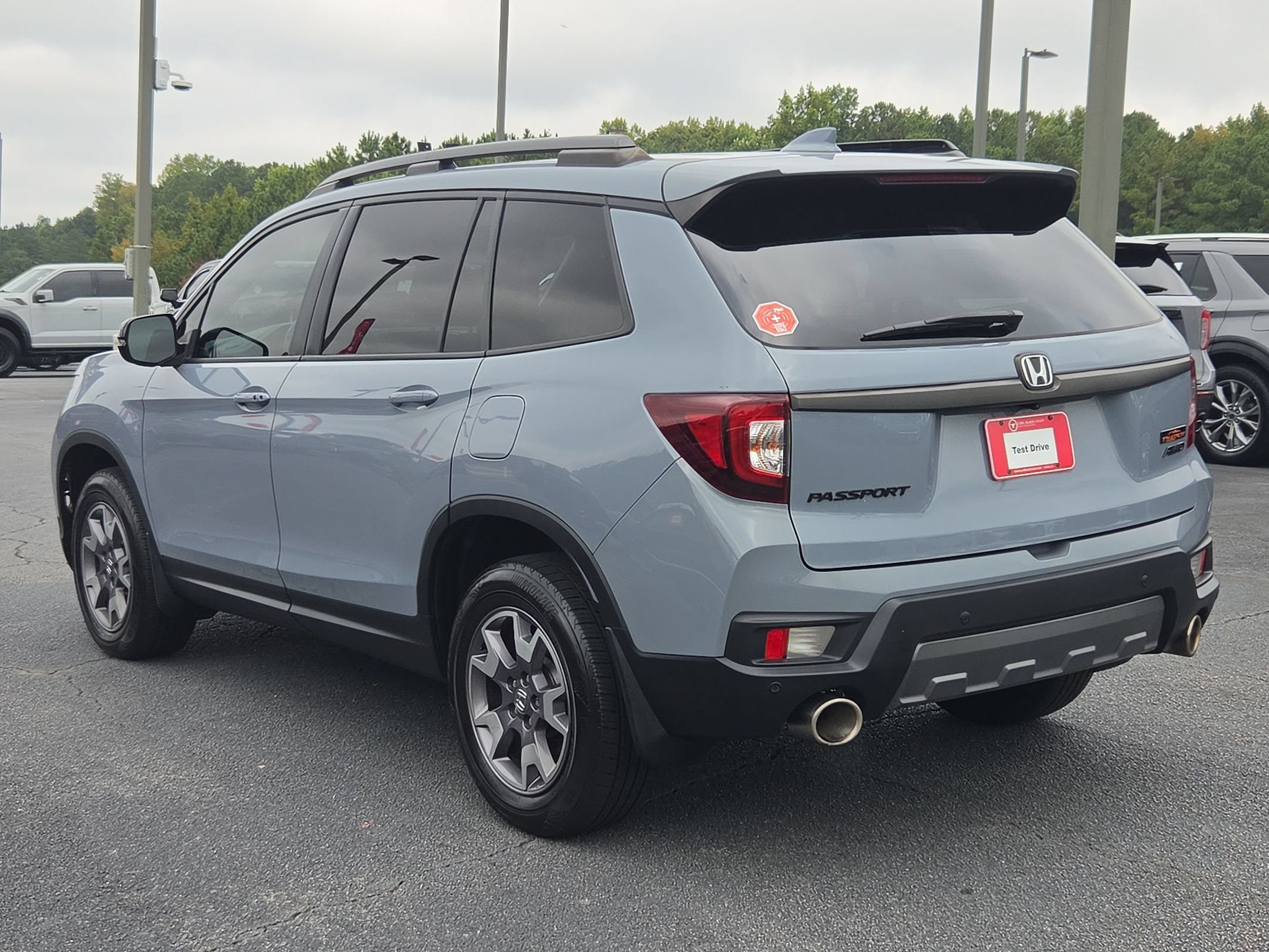 Used 2023 Honda Passport TrailSport image 7