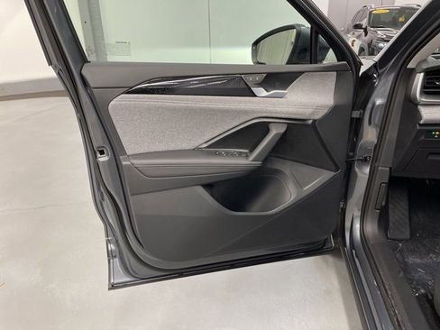 New 2026 Volkswagen Tiguan S image 26