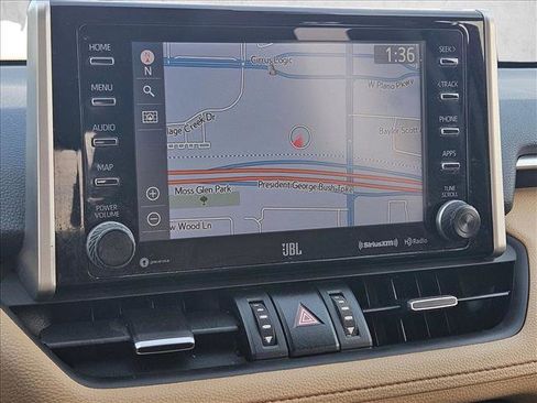 Used 2020 Toyota RAV4 Limited image 13