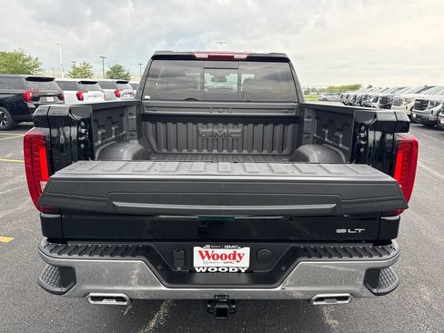 New 2026 GMC Sierra 1500 SLT w/ SLT Premium Package AWD/4WD image 33