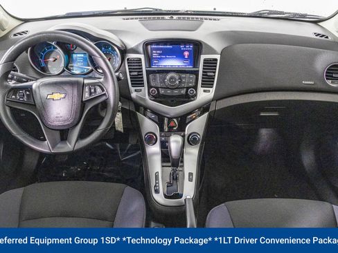 Used 2015 Chevrolet Cruze LT image 4