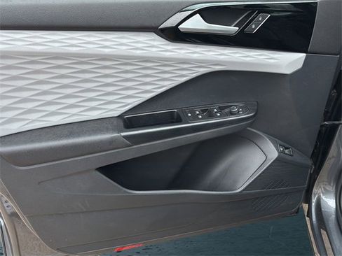 Used 2023 Volkswagen Taos S image 19