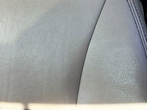 Used 2011 Ford Edge Limited w/ 301A Rapid Spec Order Code FWD image 13