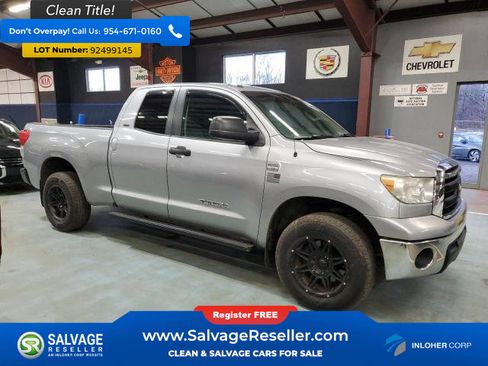 Used 2010 Toyota Tundra Crew Pickup image 5
