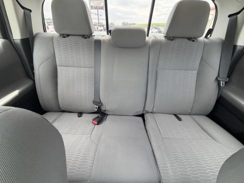 Used 2018 Toyota Tacoma SR5 AWD/4WD image 26