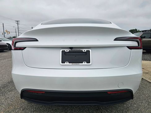 Used 2024 Tesla Model 3 Long Range RWD image 4