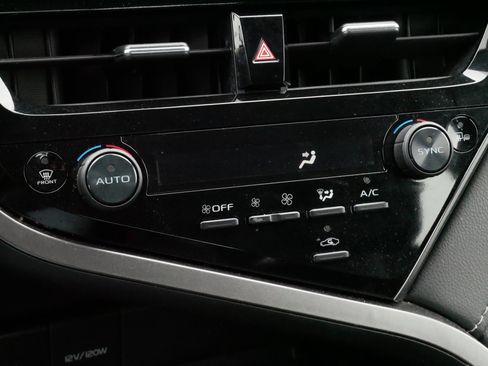 Certified 2023 Toyota Camry SE w/ Convenience Package image 22