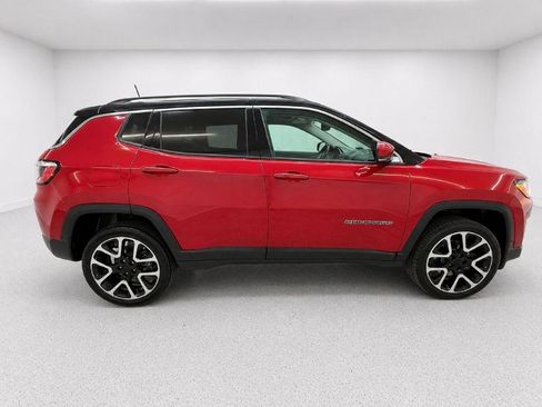 Used 2018 Jeep Compass Limited AWD/4WD image 2