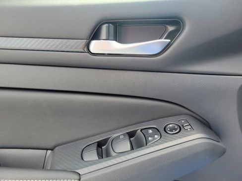 New 2026 Nissan Altima 2.5 SV w/ SV Special Edition Package FWD image 16